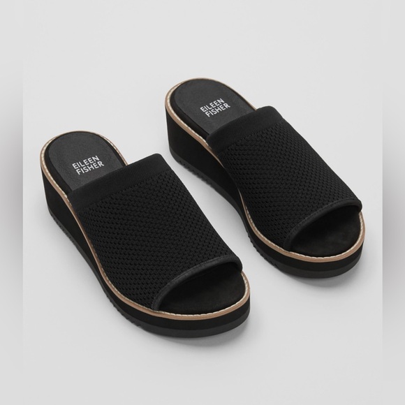 Minimalist Stretch Knit Wedge - Picture 1 of 12